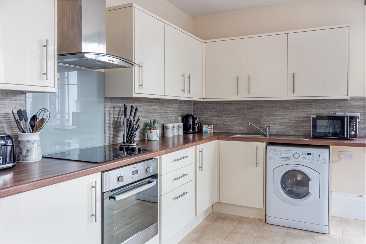 Guest Homes - Trinity Flat Вустер Экстерьер фото