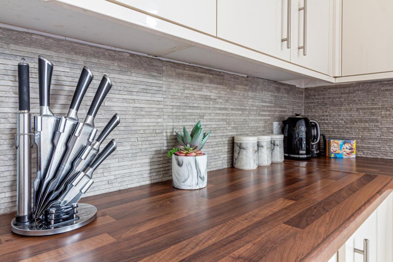 Guest Homes - Trinity Flat Вустер Экстерьер фото